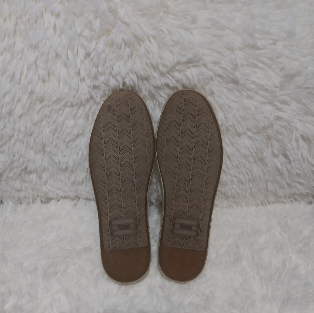 Woman's Floral Lace Espadrilles - Picture 7 of 7